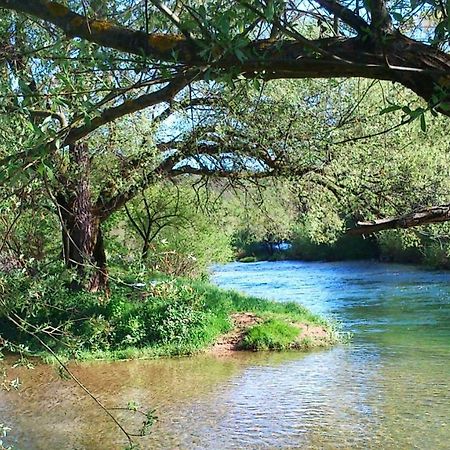 Smaragd River Near Rastoke & Plitvice Lakes 斯诺基 外观 照片