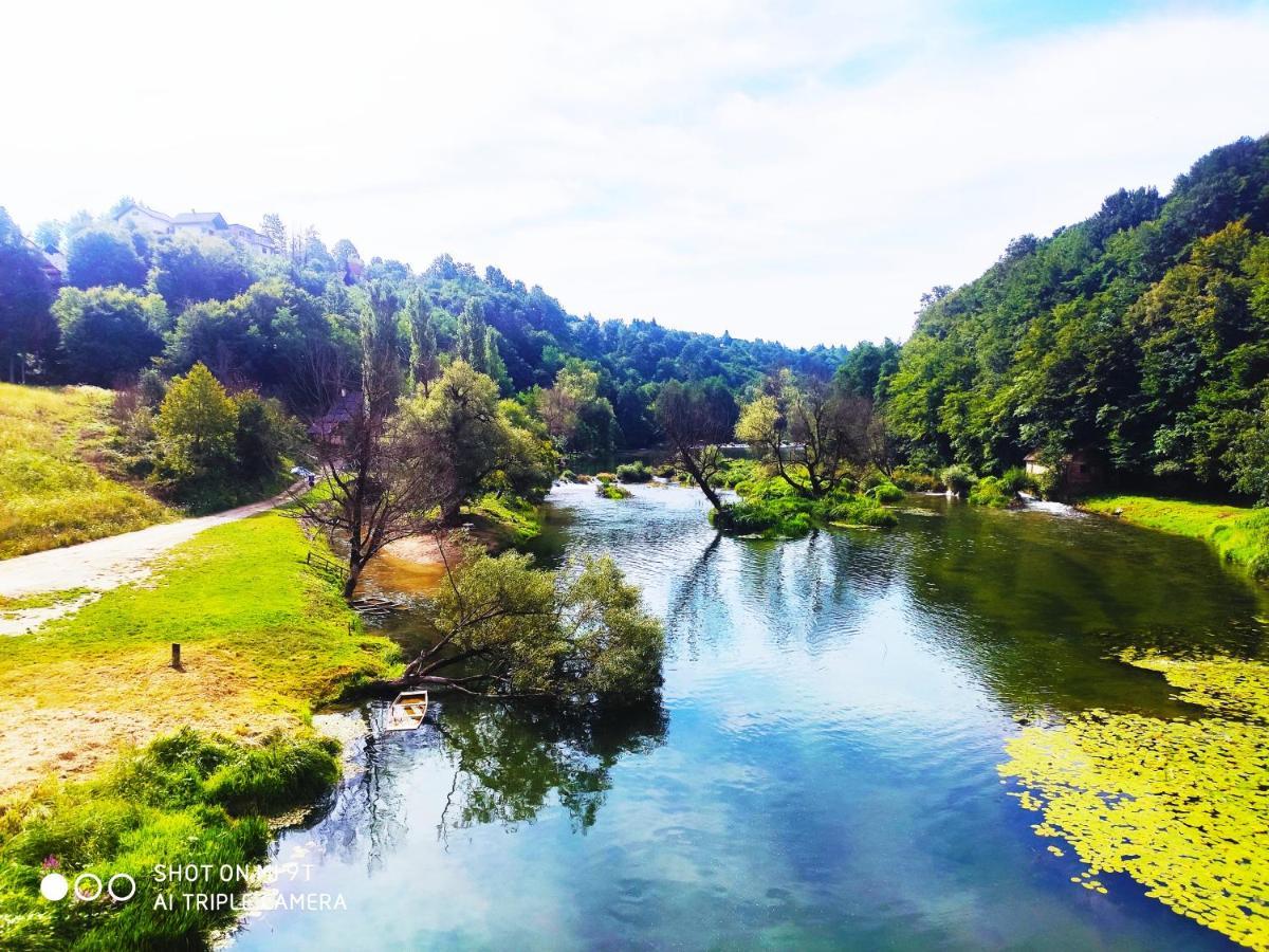 Smaragd River Near Rastoke & Plitvice Lakes 斯诺基 外观 照片