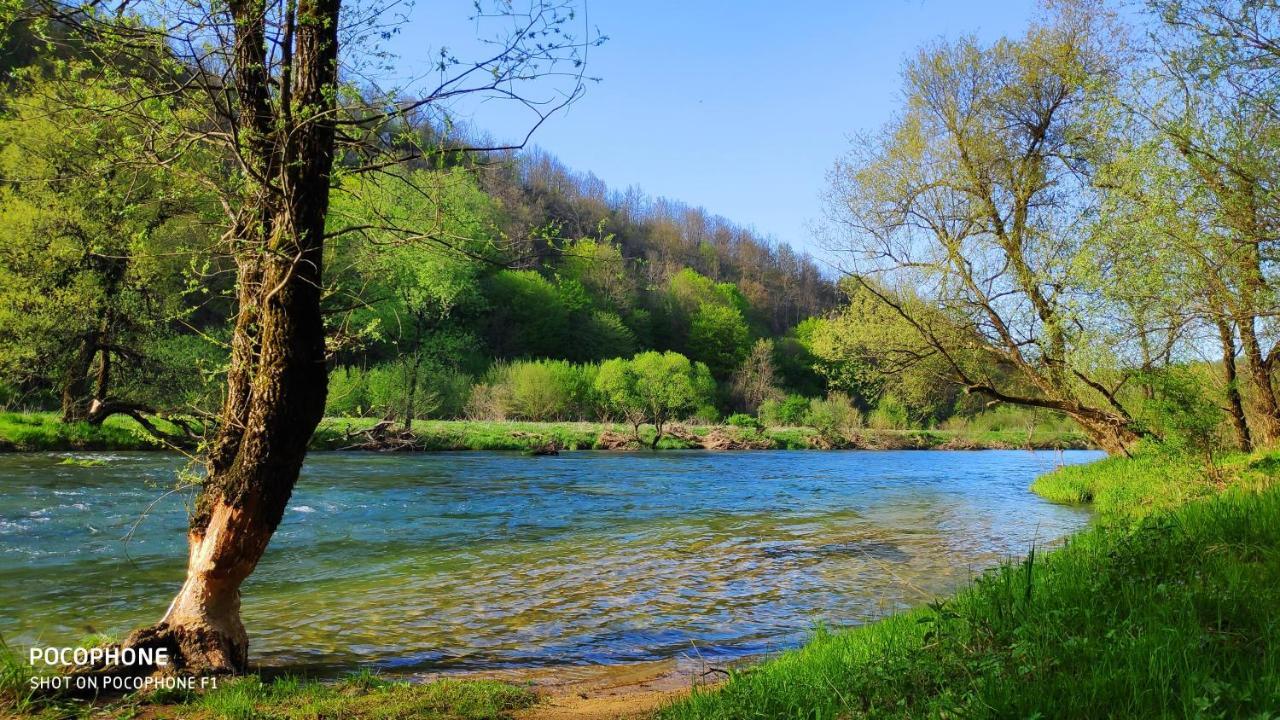 Smaragd River Near Rastoke & Plitvice Lakes 斯诺基 外观 照片