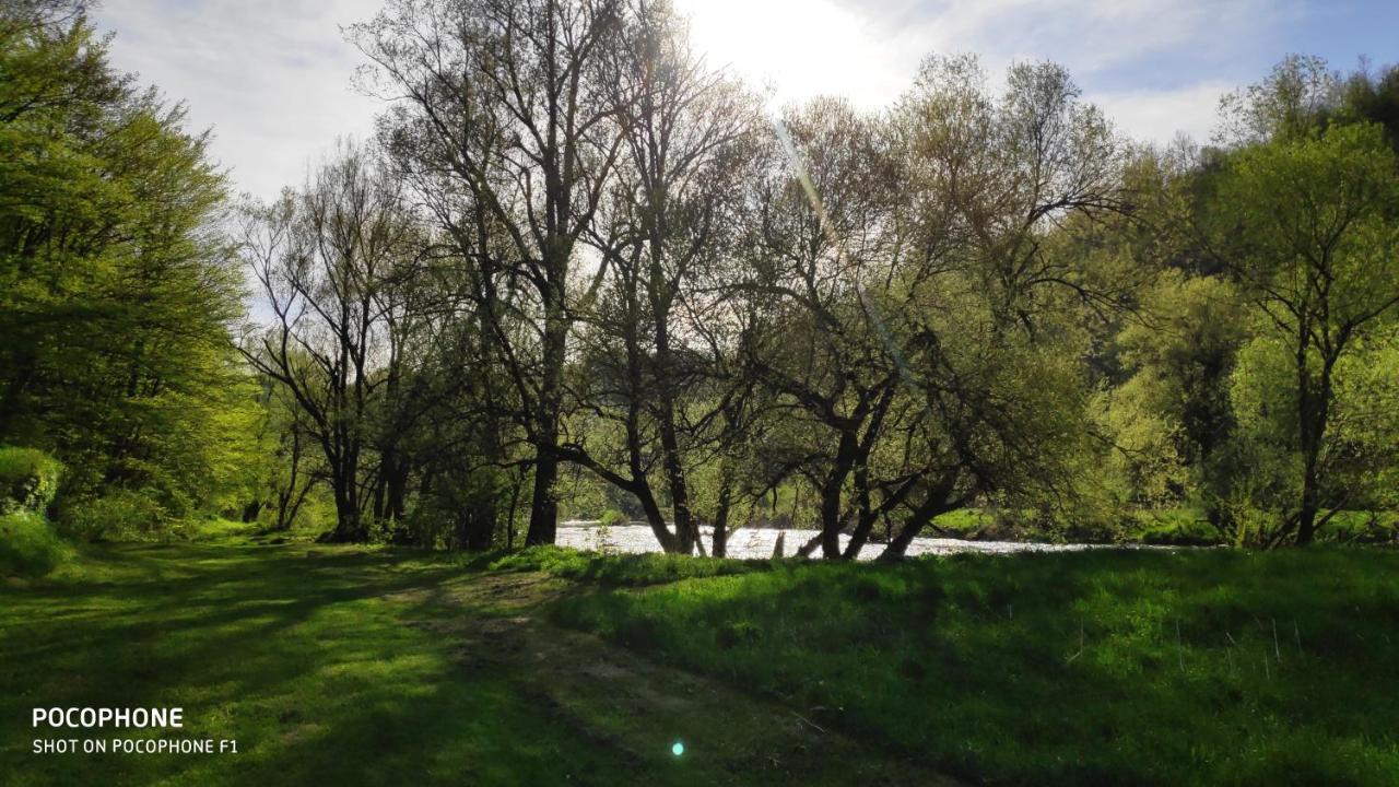 Smaragd River Near Rastoke & Plitvice Lakes 斯诺基 外观 照片